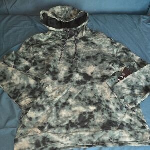 Green and Black Tie-Dye Travel Hoodie